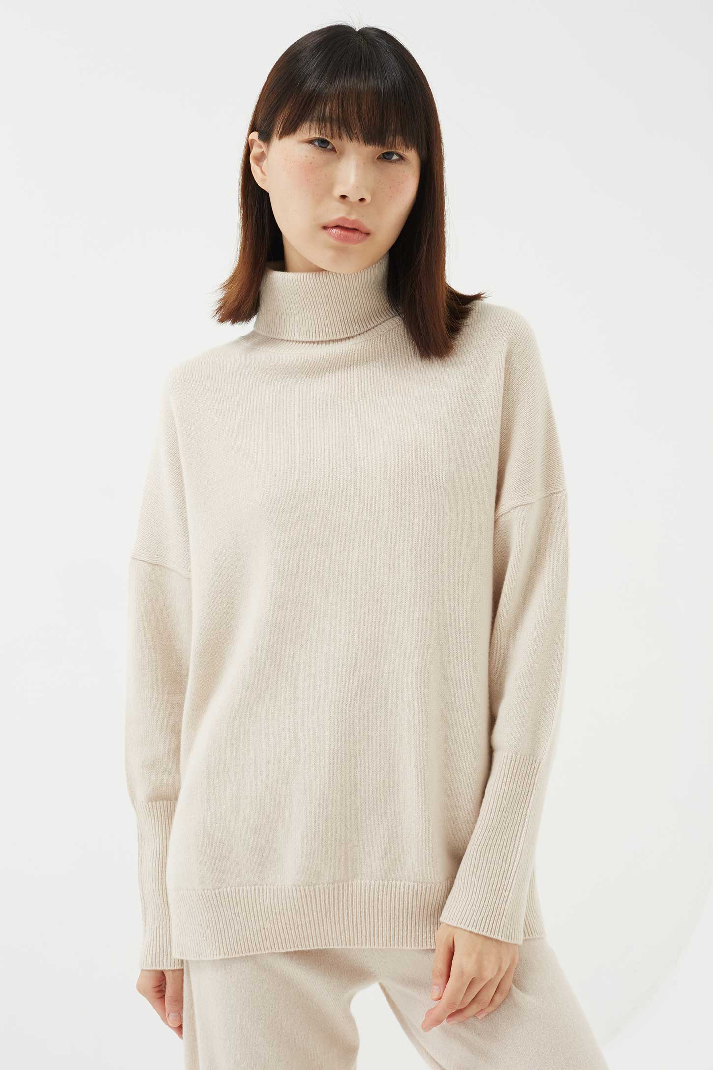 Bone Cashmere Rollneck Sweater